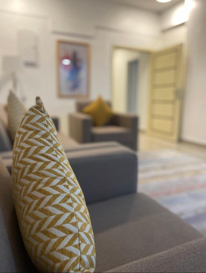 Ferienwohnung Alhamra Horizons Al Ḩamrāʼ Exterior foto