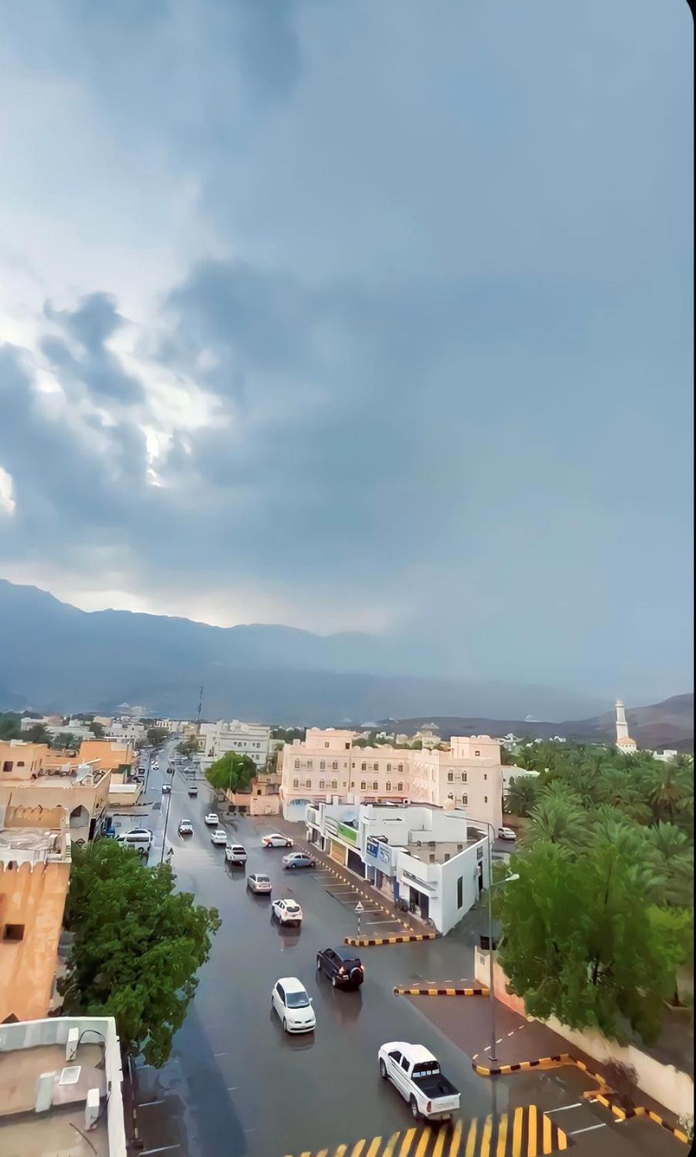 Ferienwohnung Alhamra Horizons Al Ḩamrāʼ Exterior foto