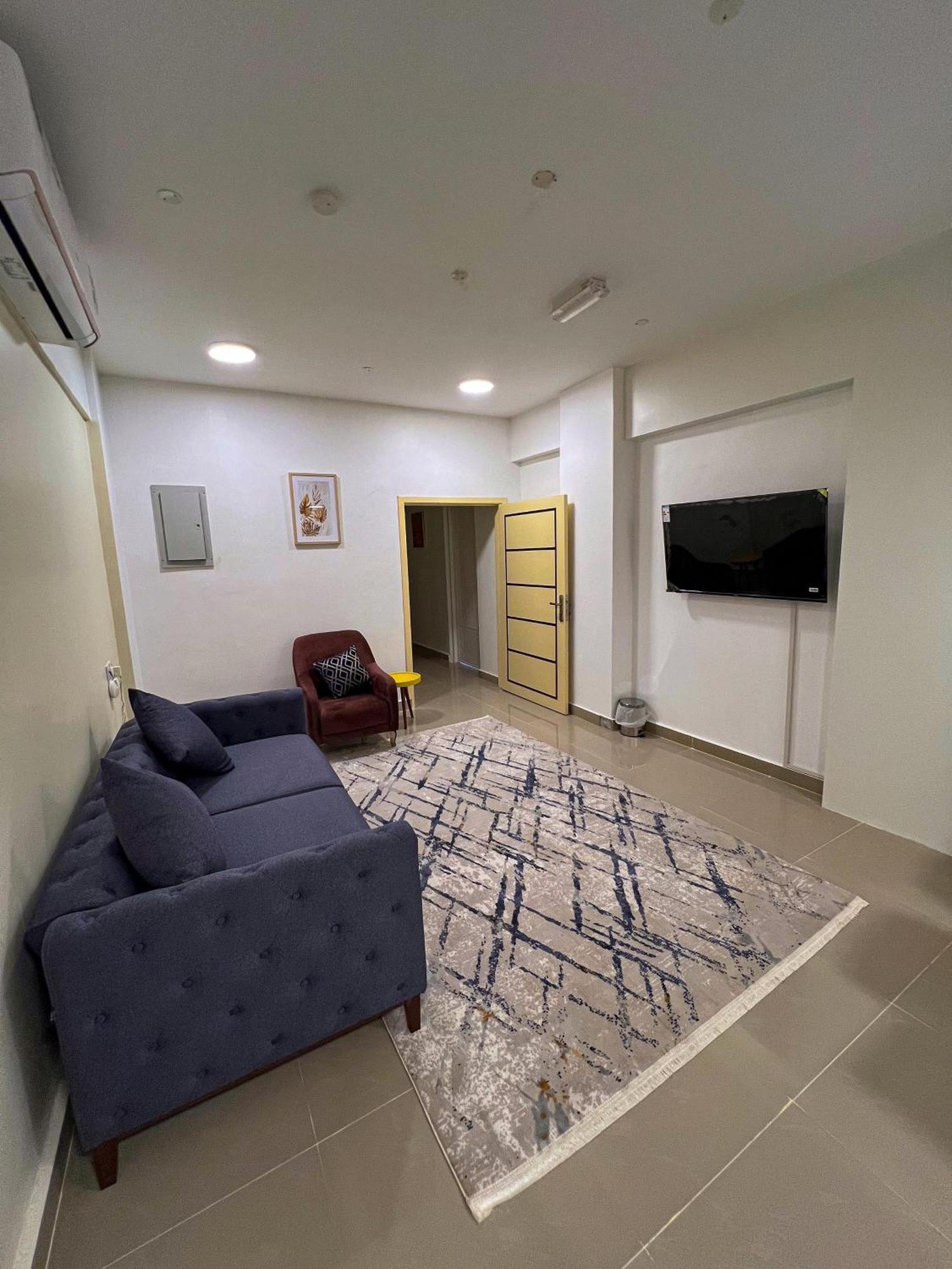 Ferienwohnung Alhamra Horizons Al Ḩamrāʼ Exterior foto